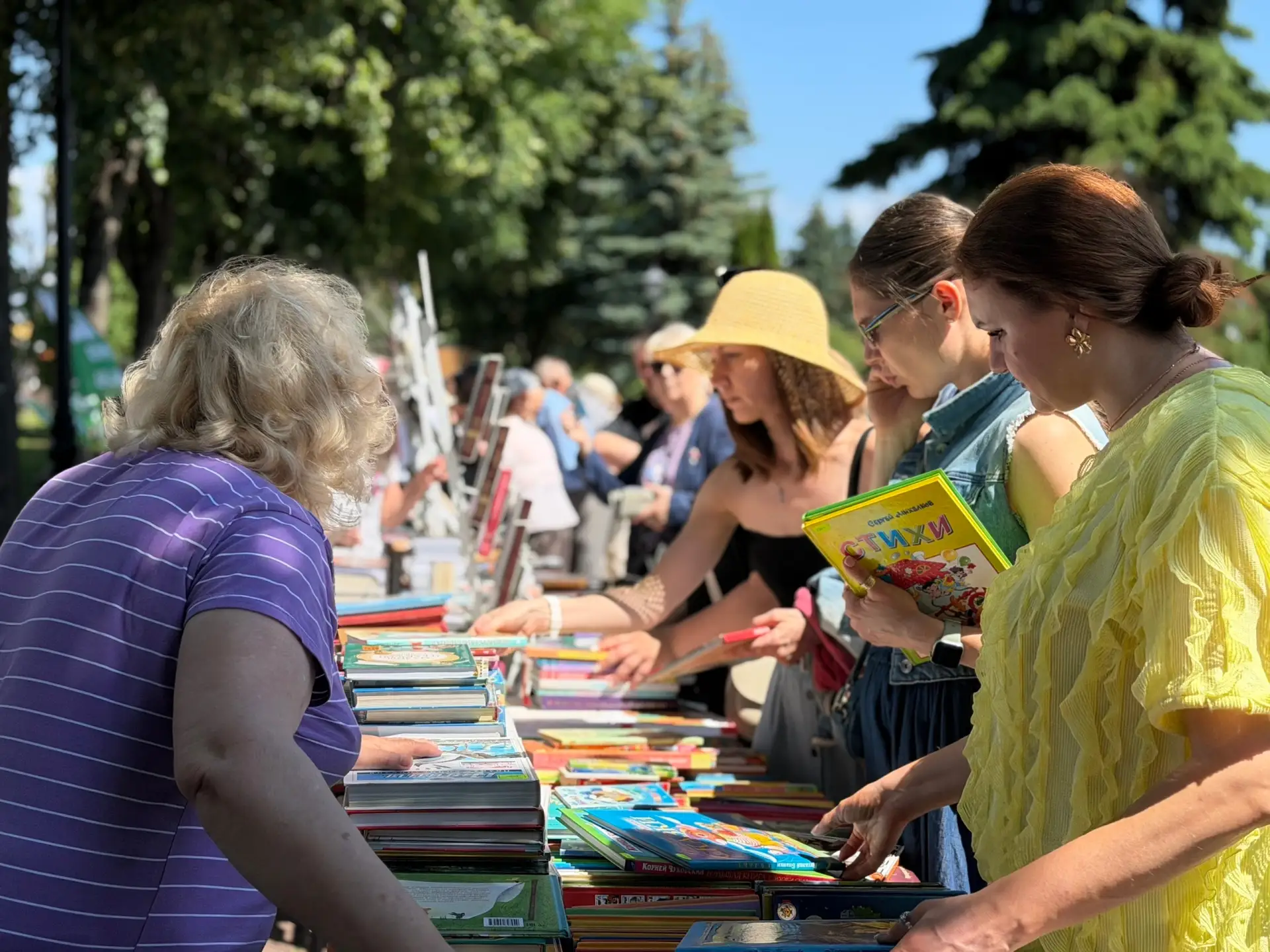 🤍💙❤️Книги, народные традиции, музыка и творчество — на бульваре Новый Венец сегодня о...