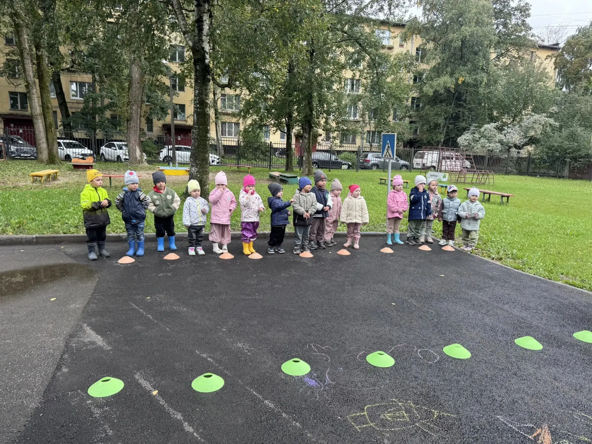☀️ Физкультура на свежем воздухе — это море радости и пользы! ☀️