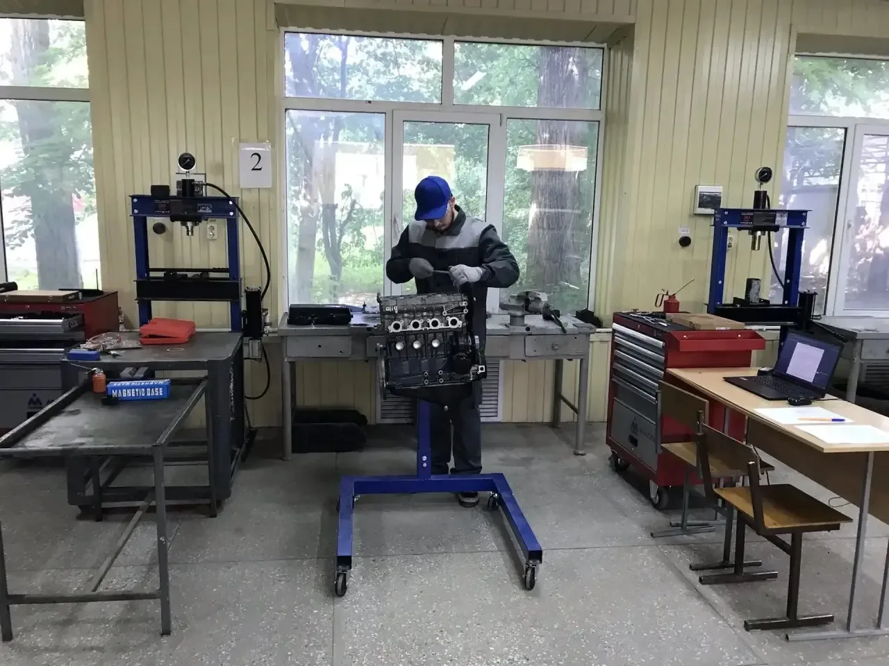 В Георгиевском техникуме механизации автоматизации и управления продолжается демонстрац...