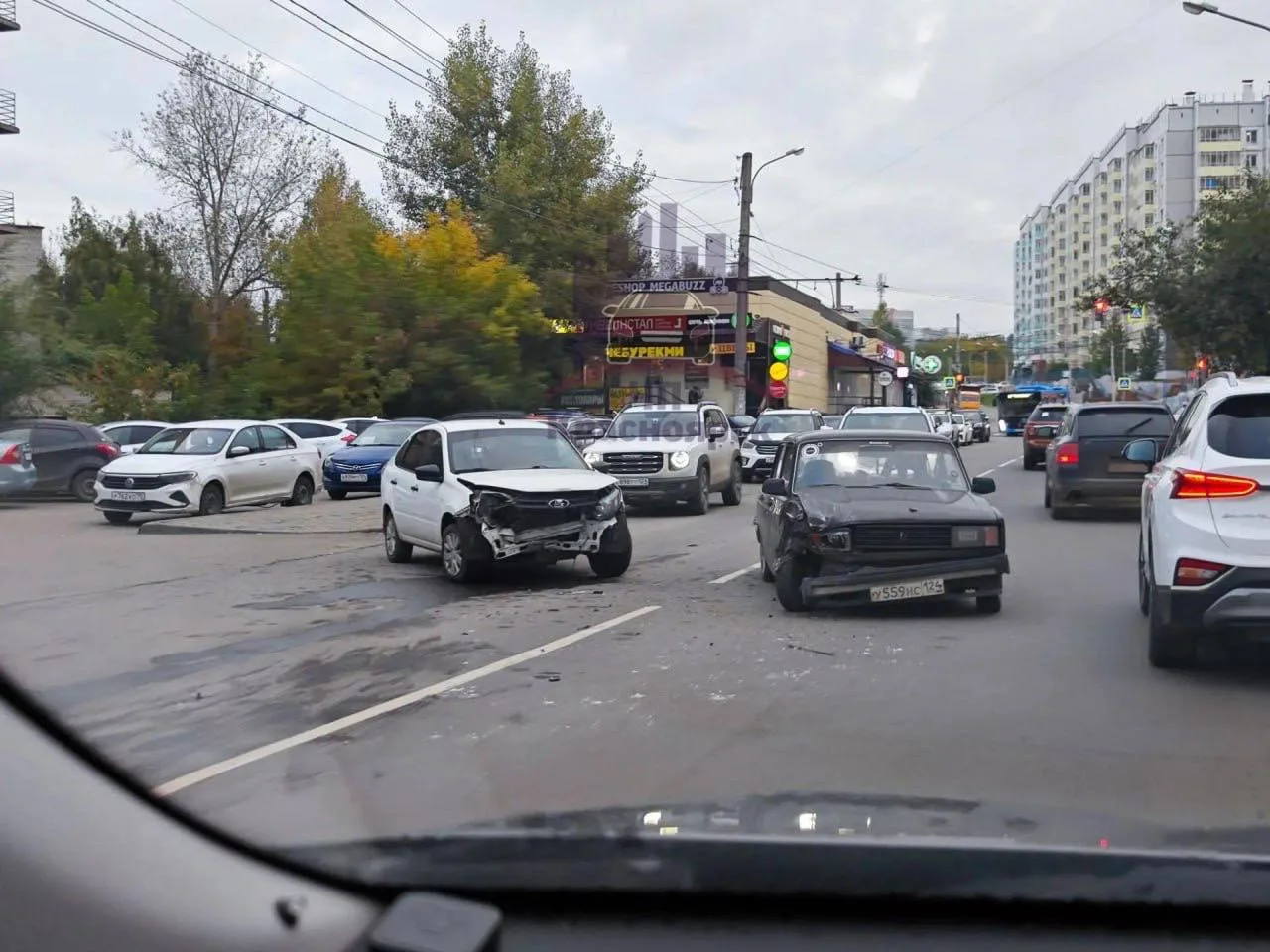 Забобонова - Лесопарковая. Утилизация старого хлама.