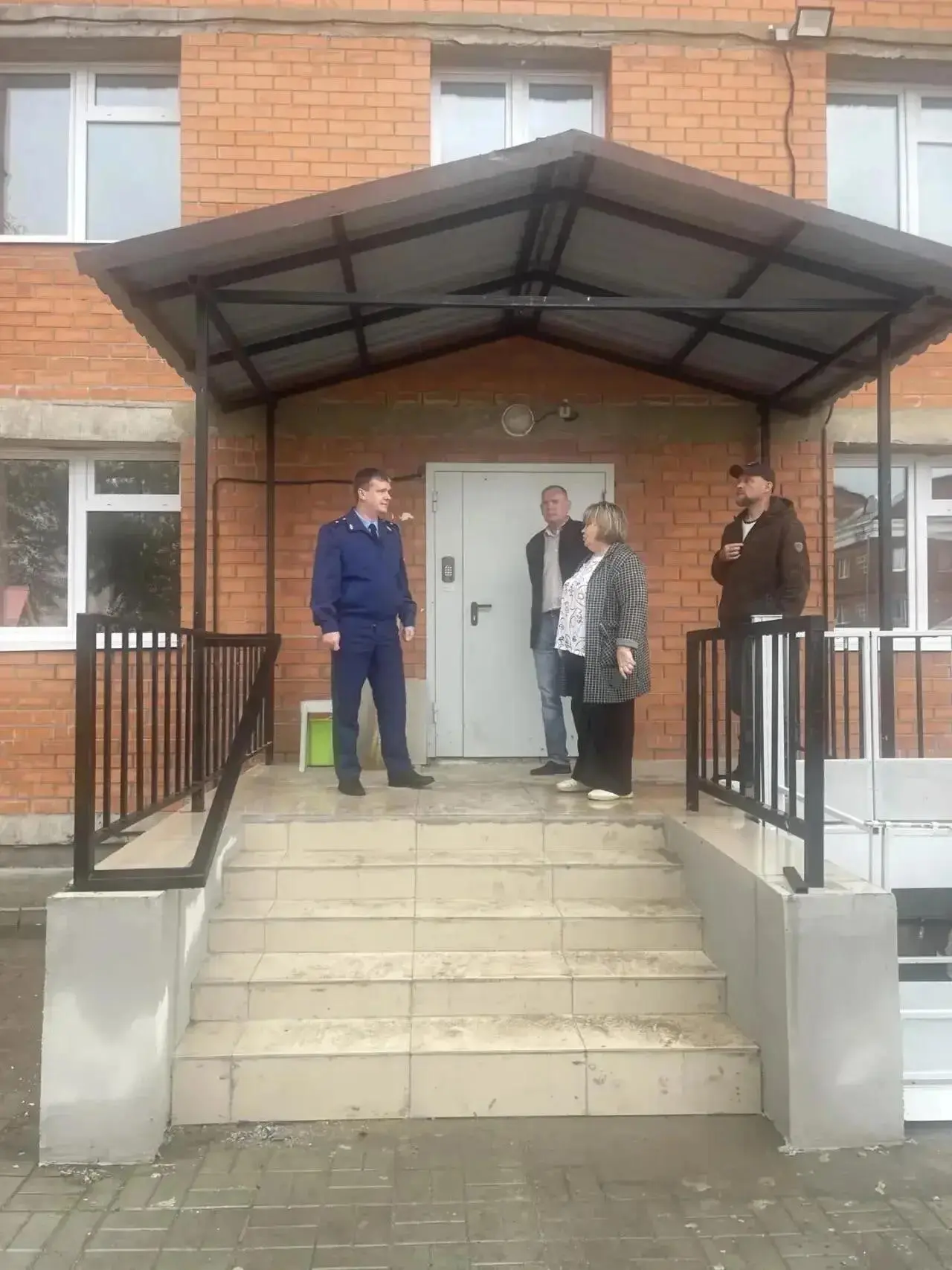 Прокурор Забайкальского края Александр Яновский посетил в п.Ясногорске строительства жи...