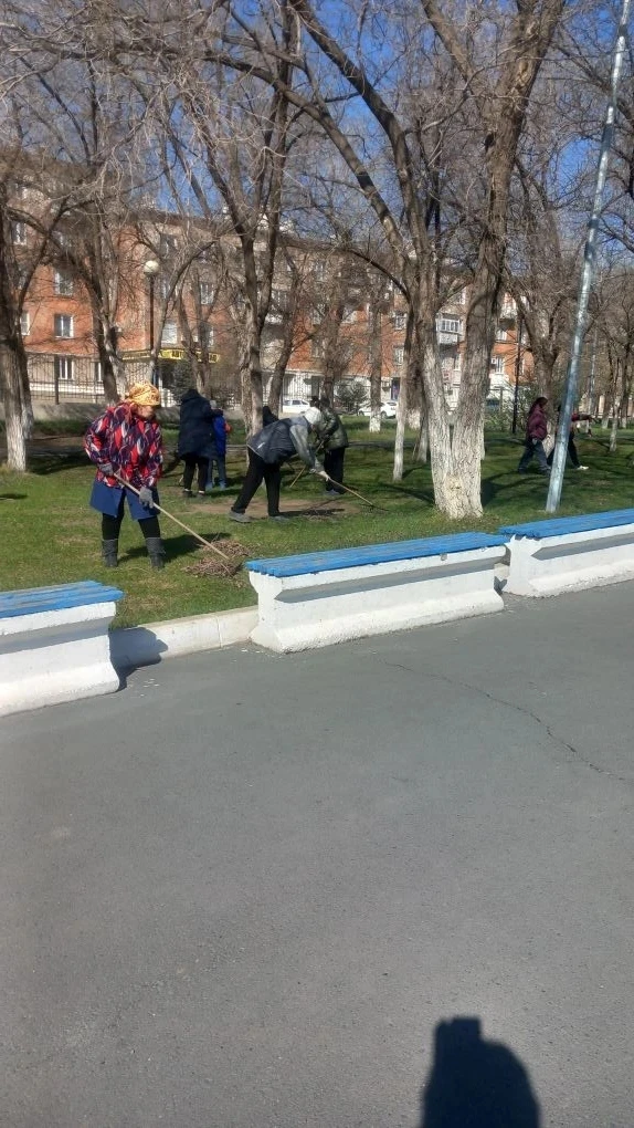 В ходе двухмесячника по санитарной очистке 17.04.2026 г. в спорткомплексе "Юбилейный" о...
