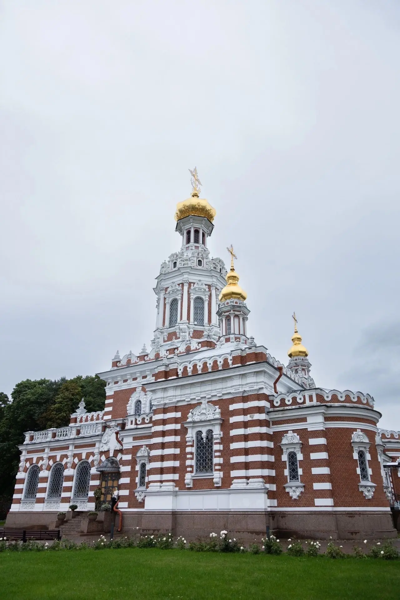 ТИХИЙ ВЕЧЕР В ВОСКРЕСЕНСКОМ.
