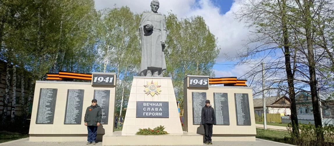 Этот кадр — тишина, которая говорит громче слов. 🕯️