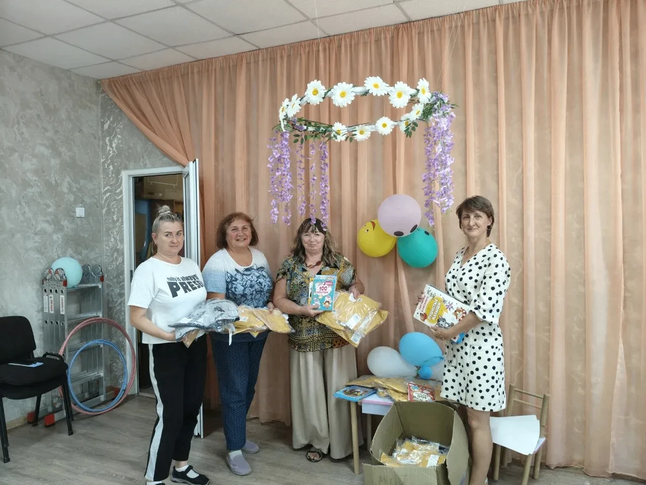 Подарки для маленьких «колобков»: в детском саду № 54 прошел добрый праздник!