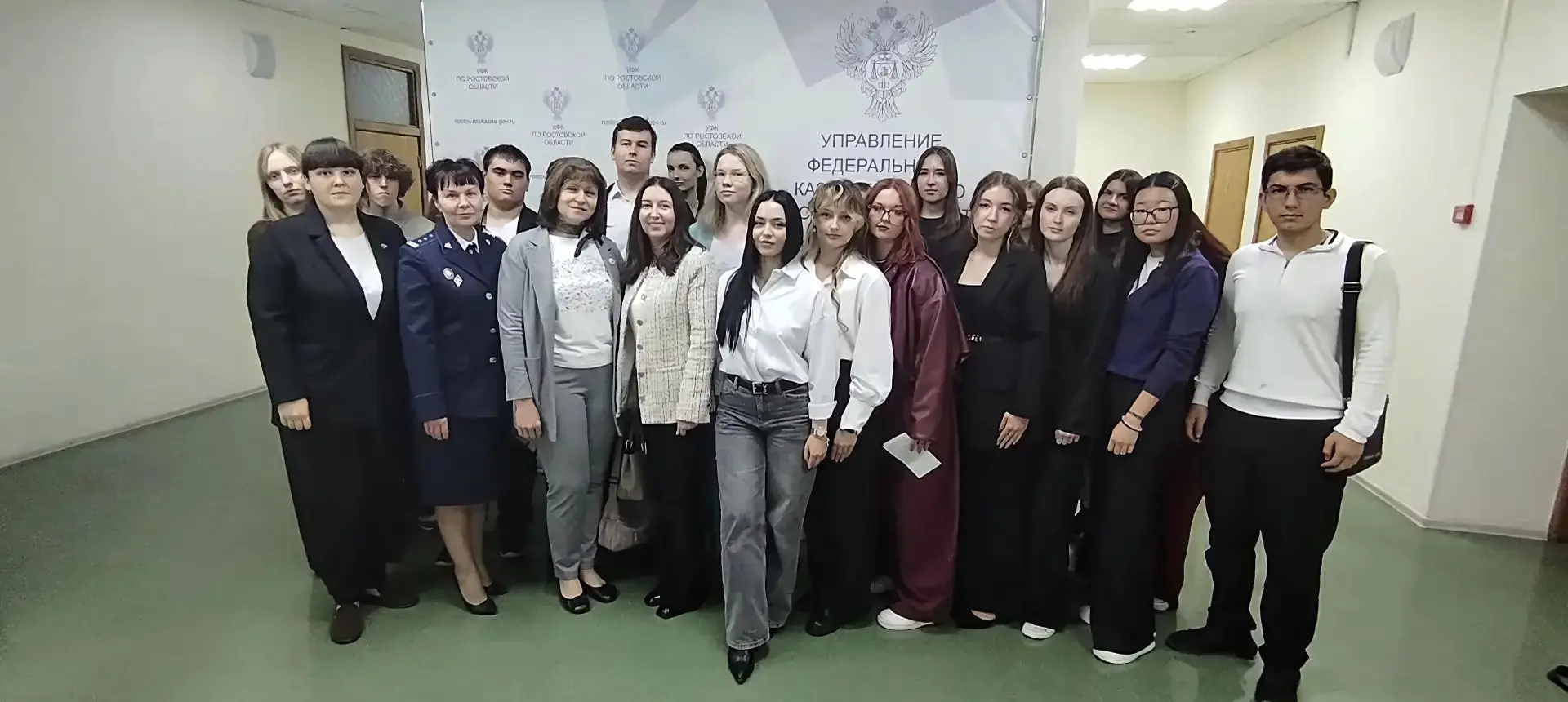 Студенты РГЭУ (РИНХ) — на Дне открытых дверей УФК по Ростовской области