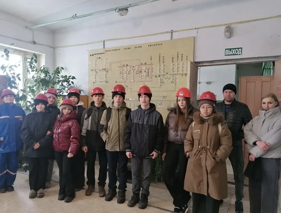В рамках Всероссийской профориентационной акции "Неделя без турникетов"  наши ребята побывали на экс