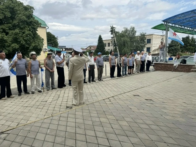 В прошедшее воскресенье в селе Ивановское собрались те, кто посвятил свою жизнь морю, и те, кто хран