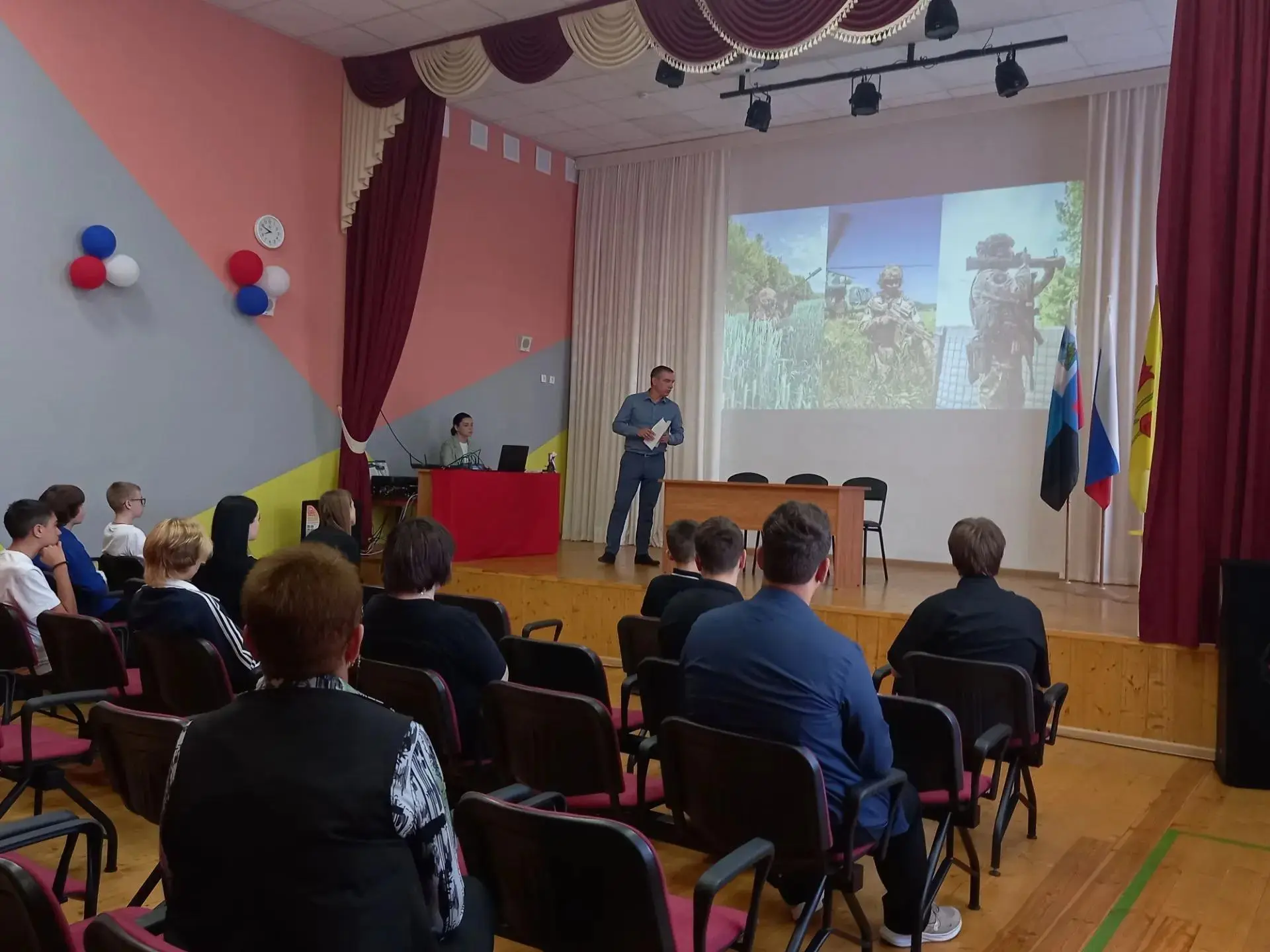 Сегодня в Покровской и Фощеватовской школах прошла по настоящему  важная профориентацио...