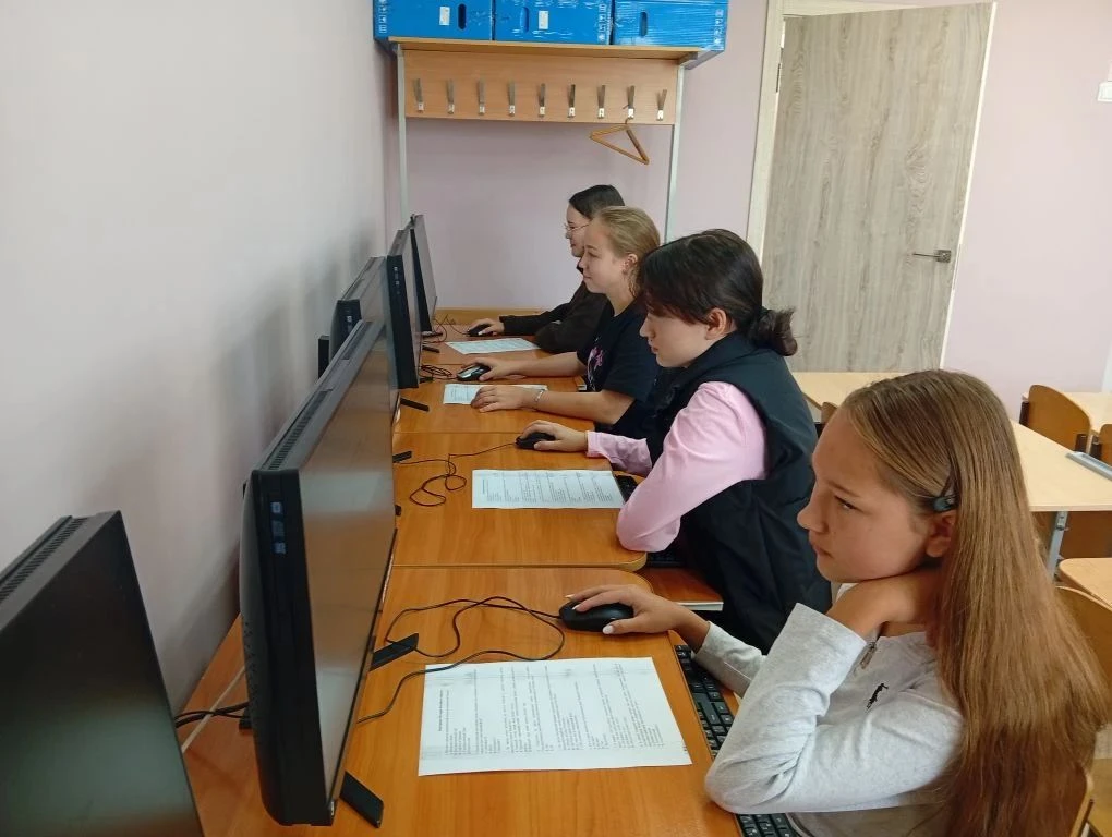 Учащиеся Шоркистринской школы  приняли участие в дистанционной викторине «История Росси...