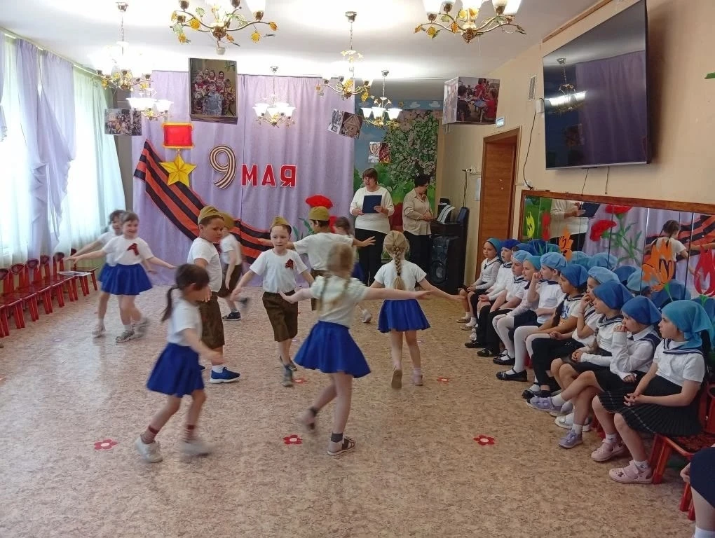 Праздник памяти и славы  День Победы —один из самых почитаемых праздников в нашей стране. С каждым г