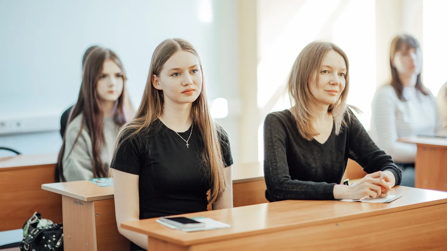 👋 Дорогие родители наших первокурсников!
