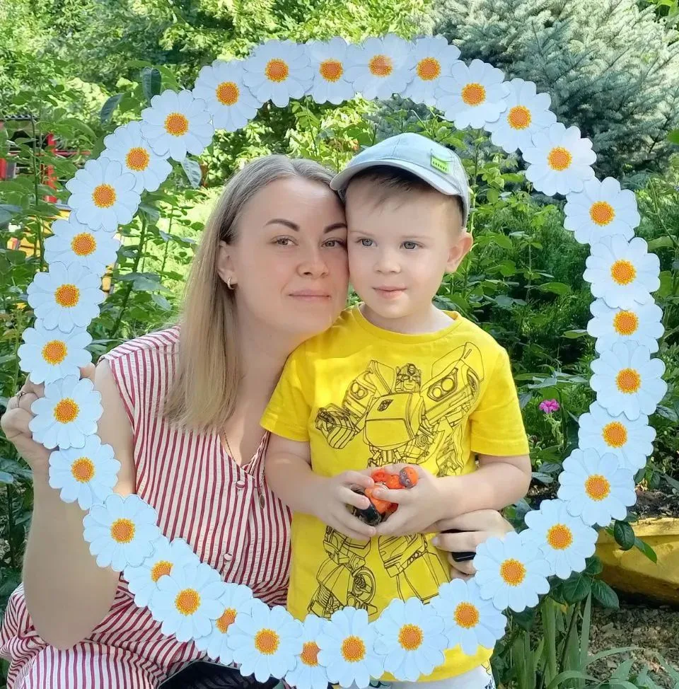"День семьи, любви и верности в МАДОУ №199" 🌼

🌼 Восьмого июля в МАДОУ №199 царила особенная атмос
