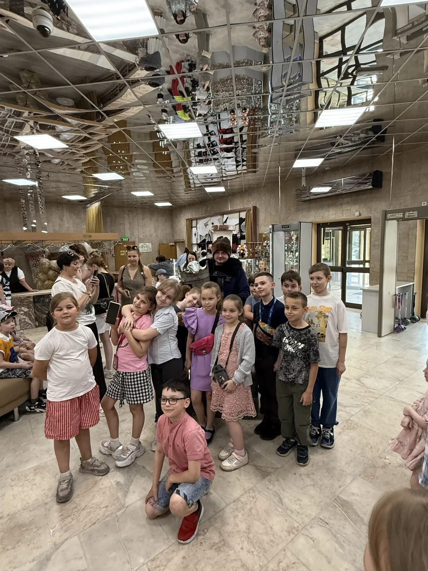 💙Второклассники окунулись в мир волшебства  в Театре кукол Образцова💙  ✔️На прошлой неделе ученики 2
