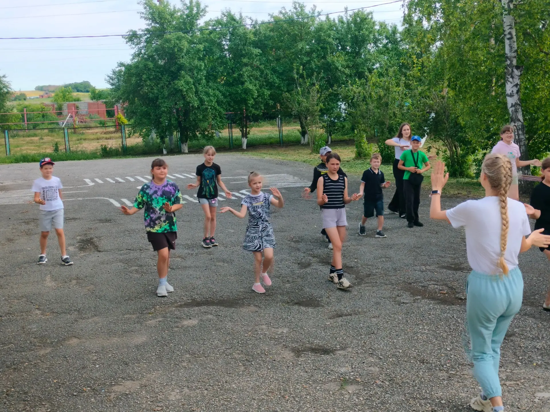 👨‍👩‍👧‍👦 ДЕНЬ СЕМЬИ В ЛАГЕРЕ!

19 июня в нашем лагере царит атмосфера тепла и уюта — сегодня мы о