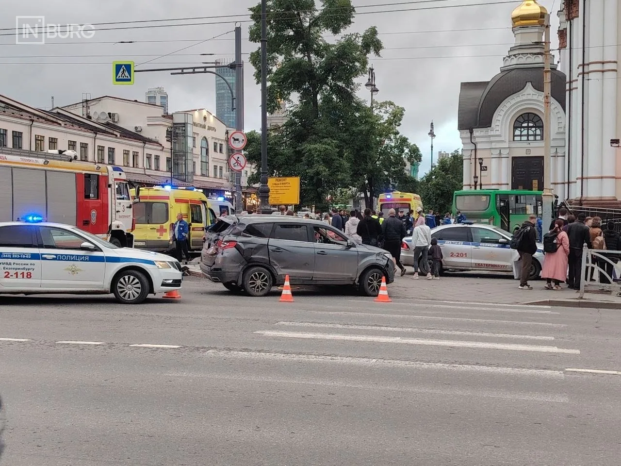 Прокуратура начала проверку после смертельного ДТП у храма Большой Златоуст, в котором ...