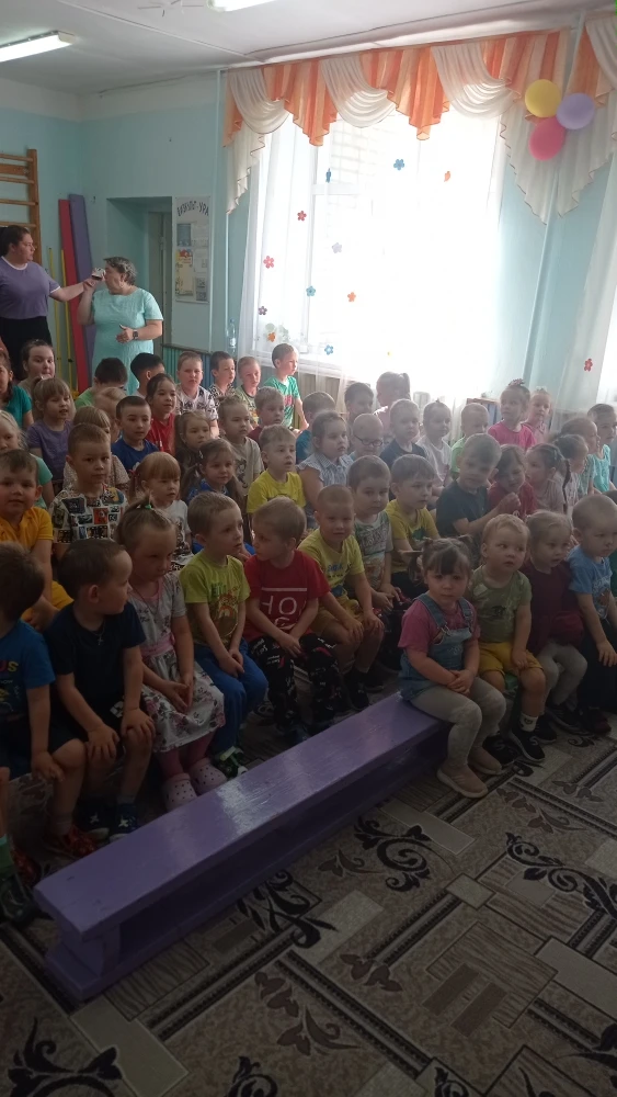 Сегодня в нашем детском саду дети посмотрели кукольный спектакль «Знаменитый утёнок Тим»!