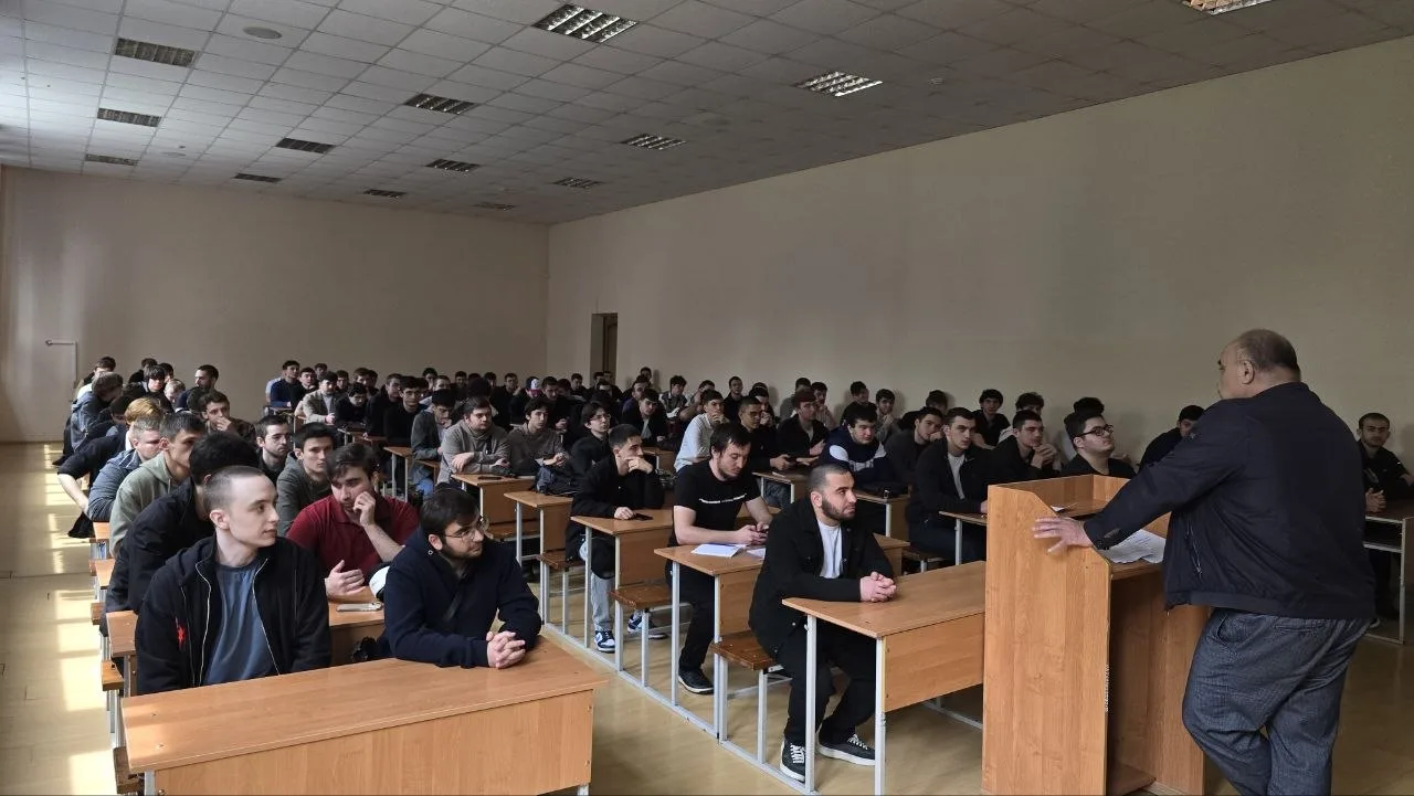🏫 В СКГМИ состоялось организационное собрание бойцов студенческих строительных отрядов, посвящённое 