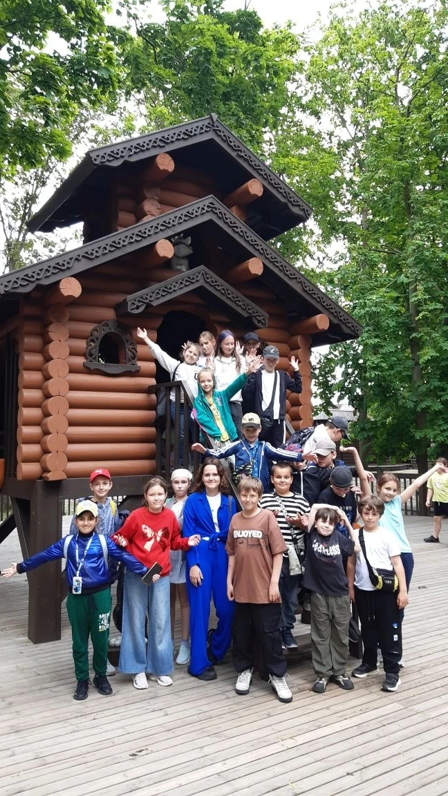 ⚡17 июня в лагере отдыха "Янтарный край" прошел под девизом День моря. В этот день все отряды гуляли