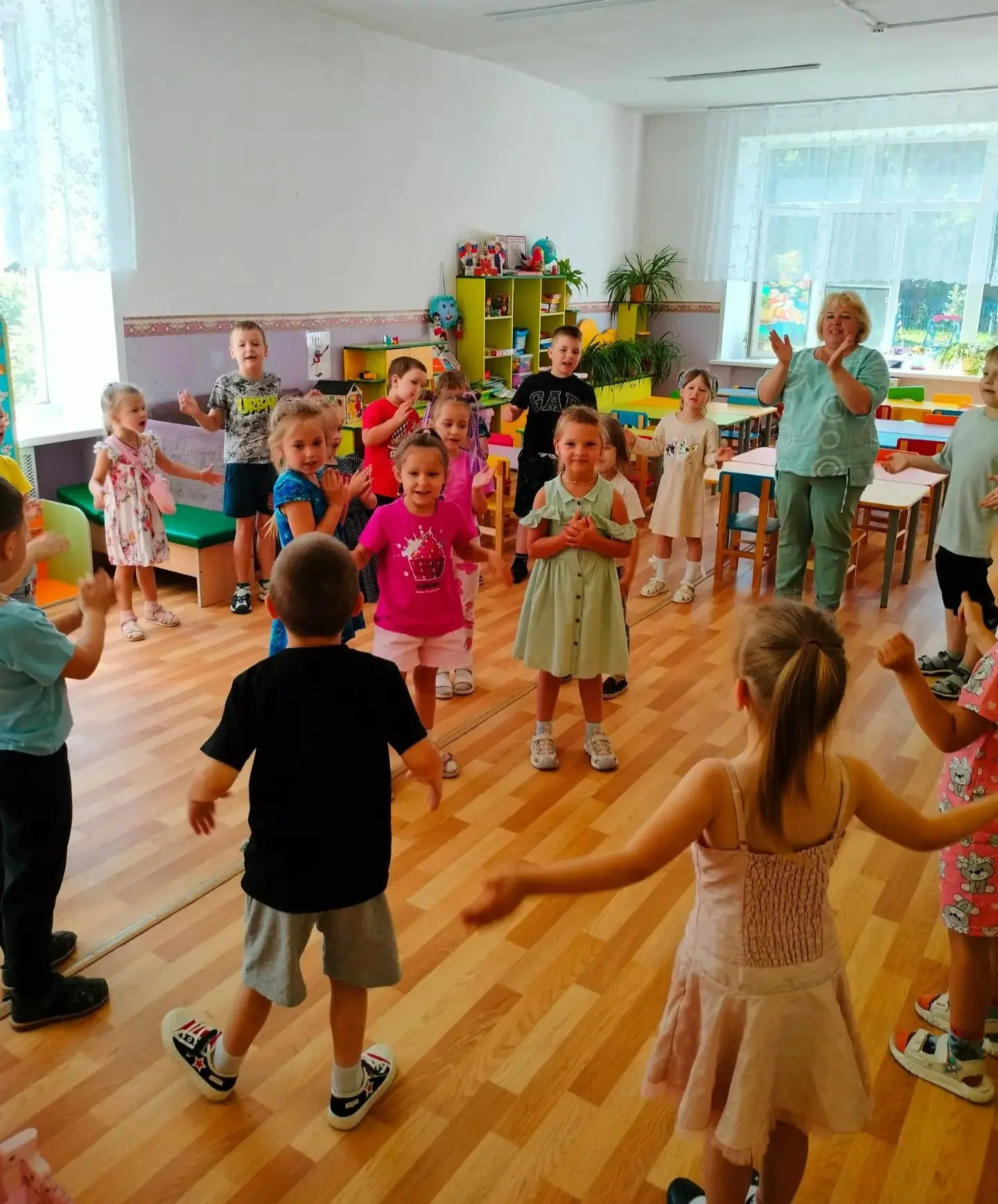 Всегда дети рады Дню рождения детей своей группы!! На этой неделе в группе поздравляли ...