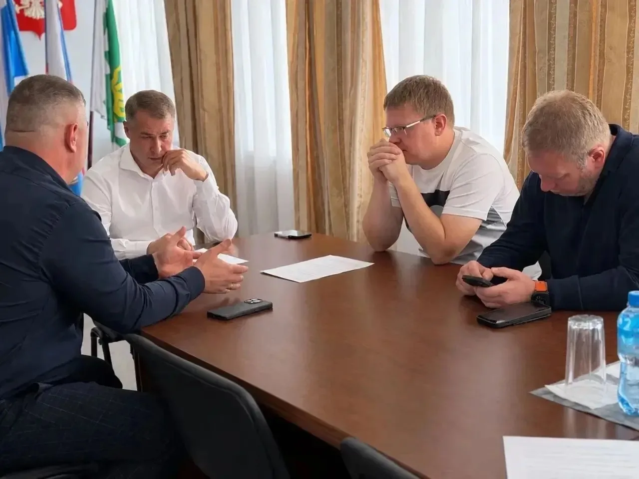 Владимир Шауракс встретился с перевозчиками. Что удалось решить?