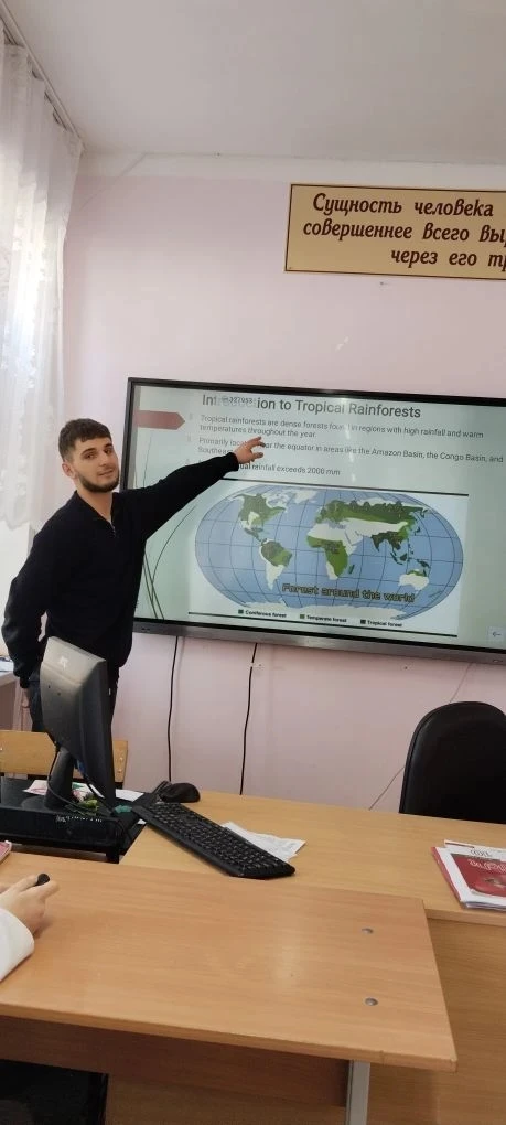 Сегодня,15 мая, в рамках недели иностранного языка учителями английского языка Зарубиной Юлией Павло