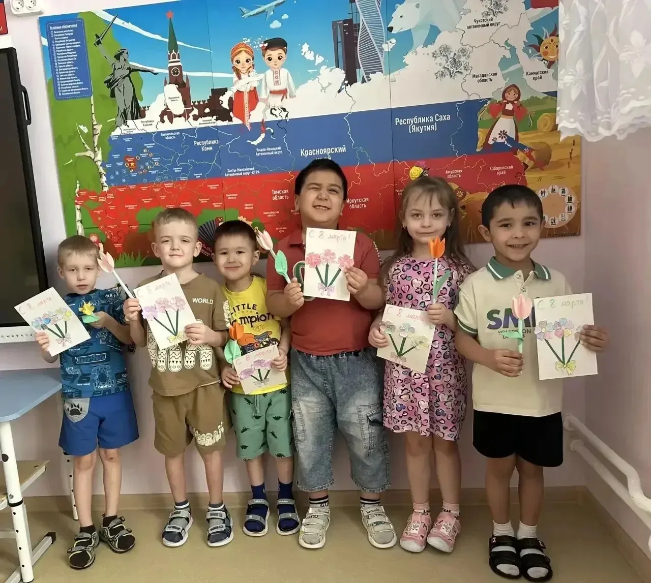 💕«Частичка сердца в каждом лепестке: подарки, согретые детскими руками»  🌸Говорят, что самый дорогой