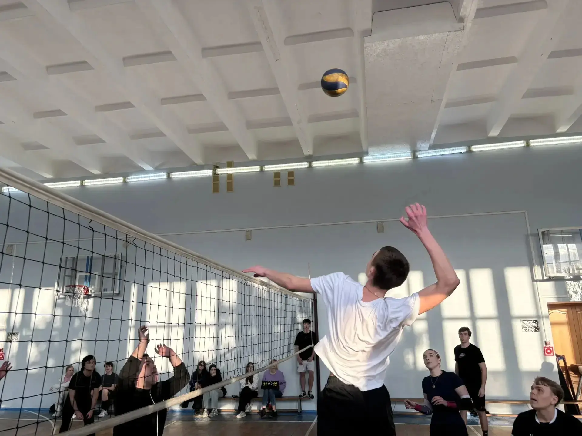 🏐 С 31 марта по 3 апреля в нашем колледже царила атмосфера настоящего спортивного праздника. В честь