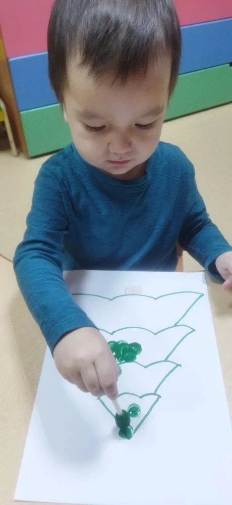 😊🖌🖍Малышам очень хочется красиво рисовать - они даже могут сердиться, если рисунок н...