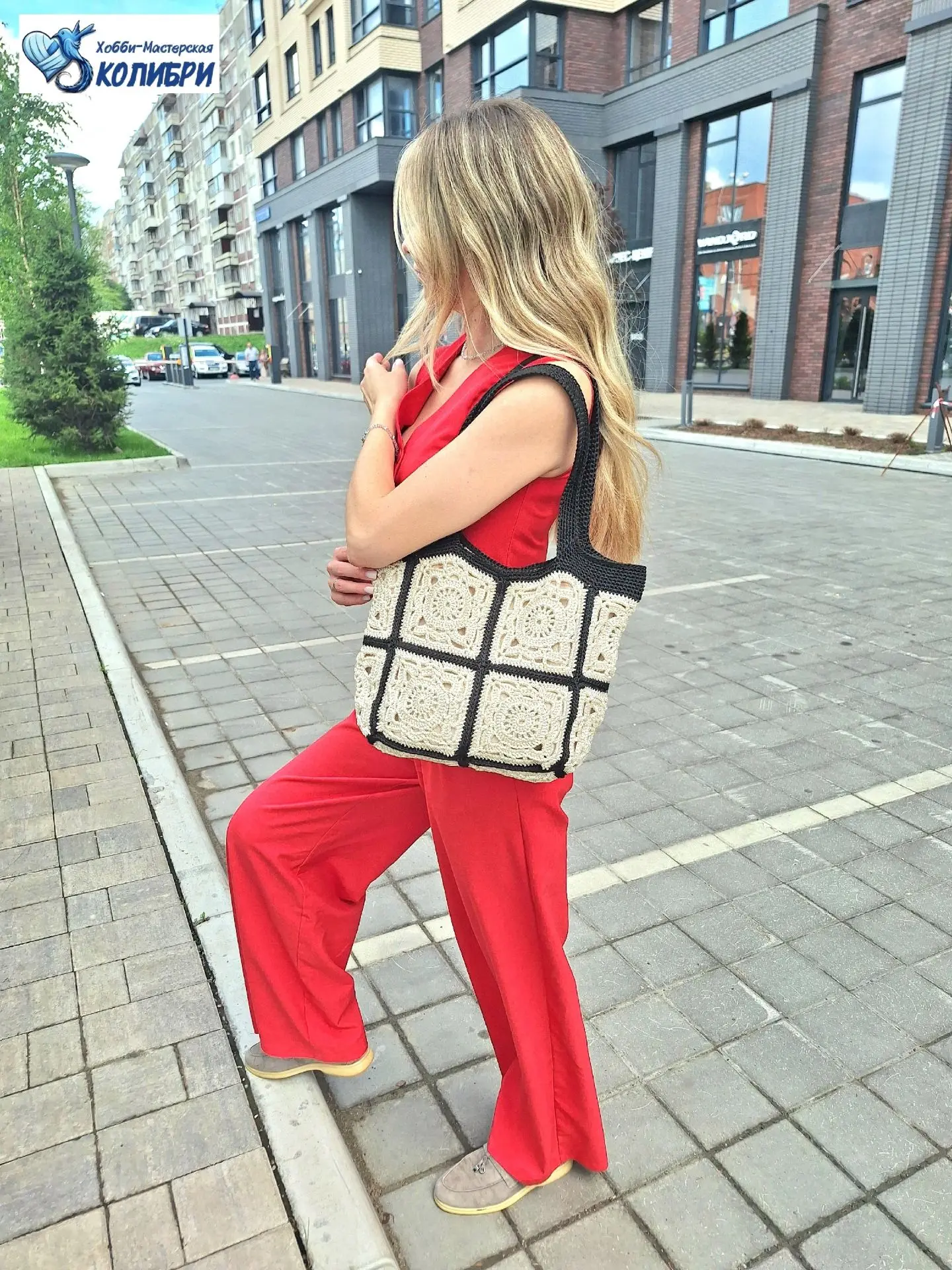 Сумка из 14 ажурных бабушкиных квадратов готова!