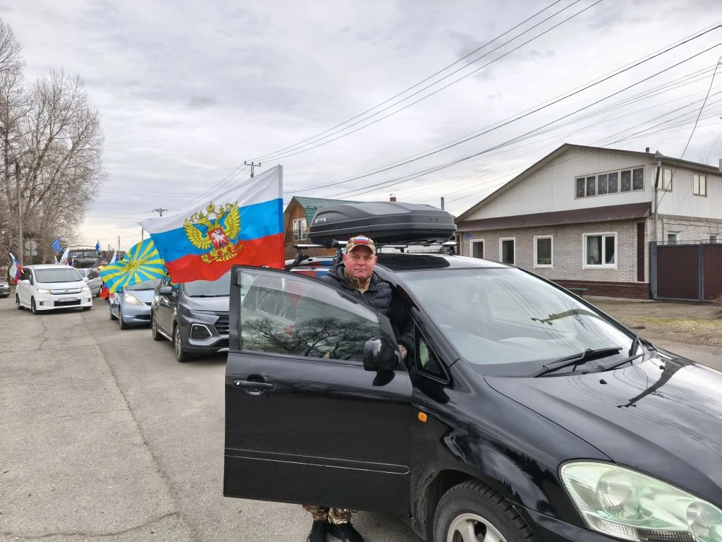 §§ Герои СВО и волонтёры  Идринско-Краснотуранского округа приняли участие в автопробеге памяти в Ми