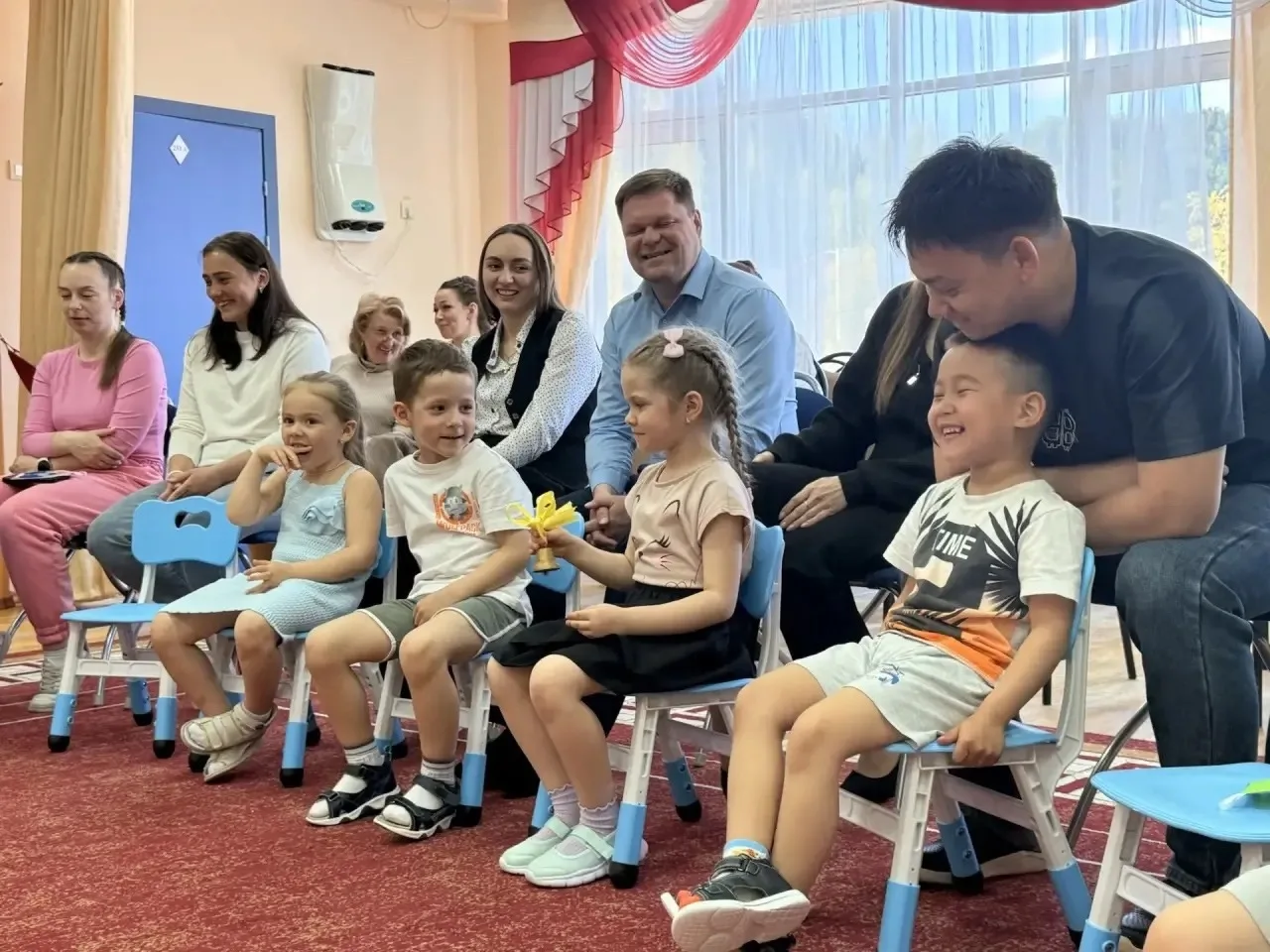Семейная гостиная «Мама, ты в сердце моем»❤️