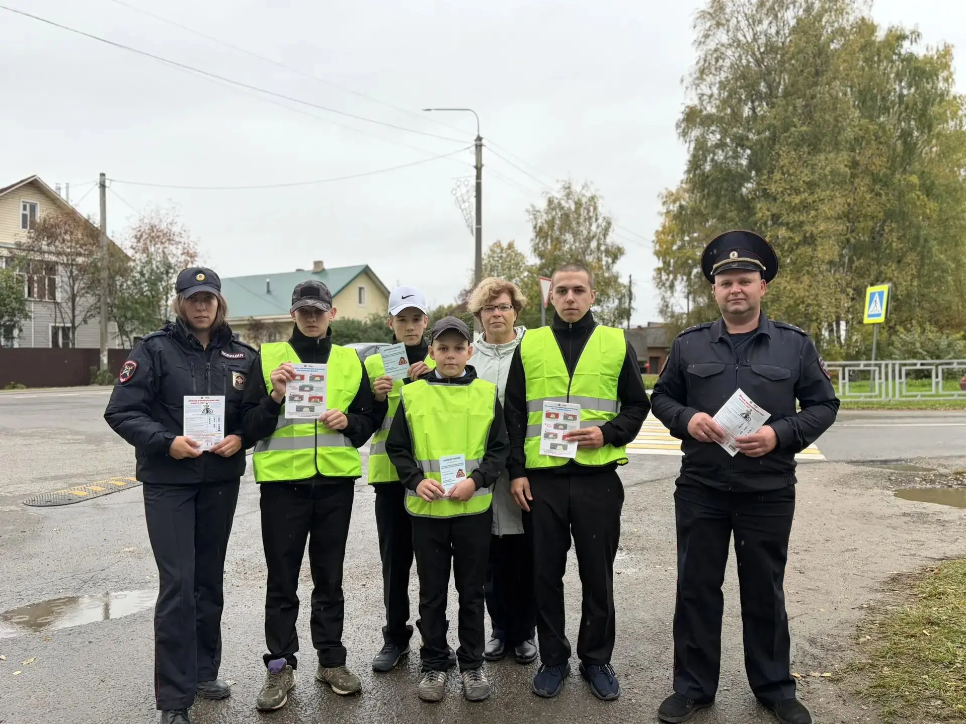🚨 В рамках Всероссийской недели безопасности дорожного движения у Устье-Угольской школ...
