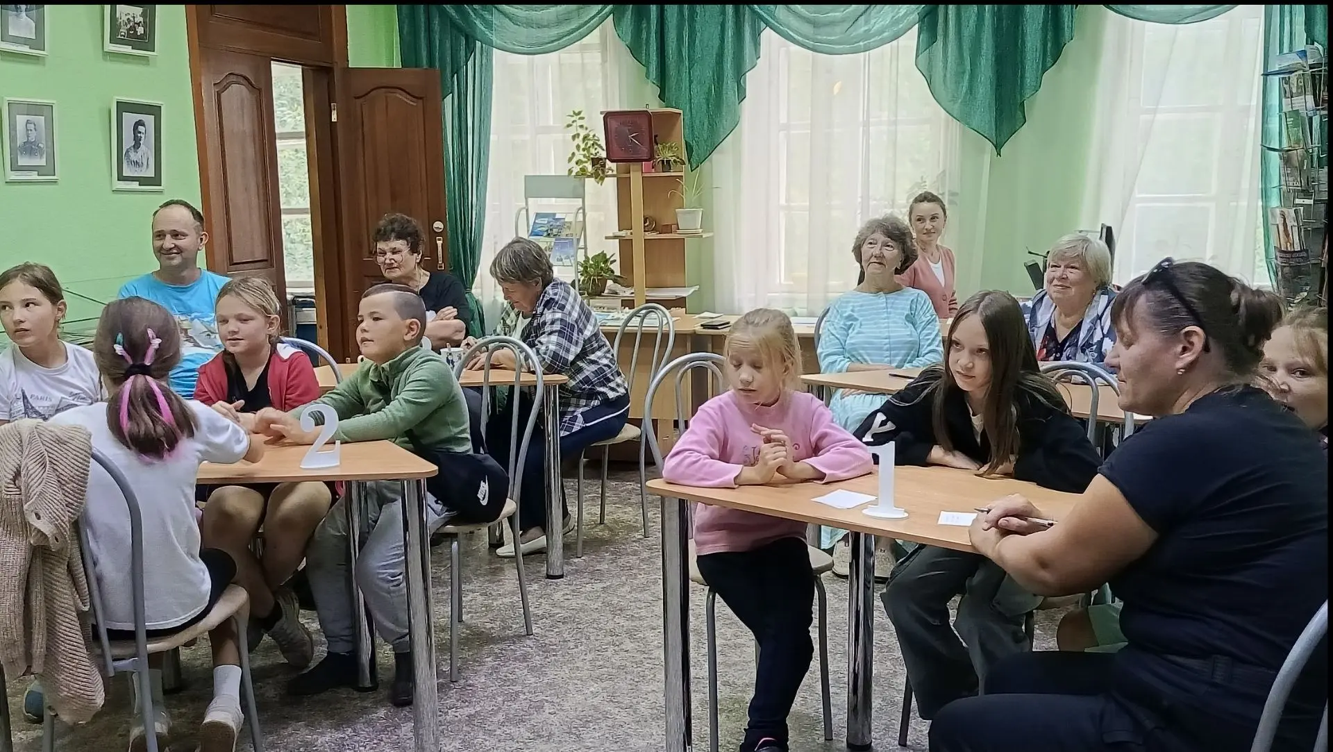 ✨В стенах Ильинской библиотеки за игровыми столами встретились те, кто читал первые изд...