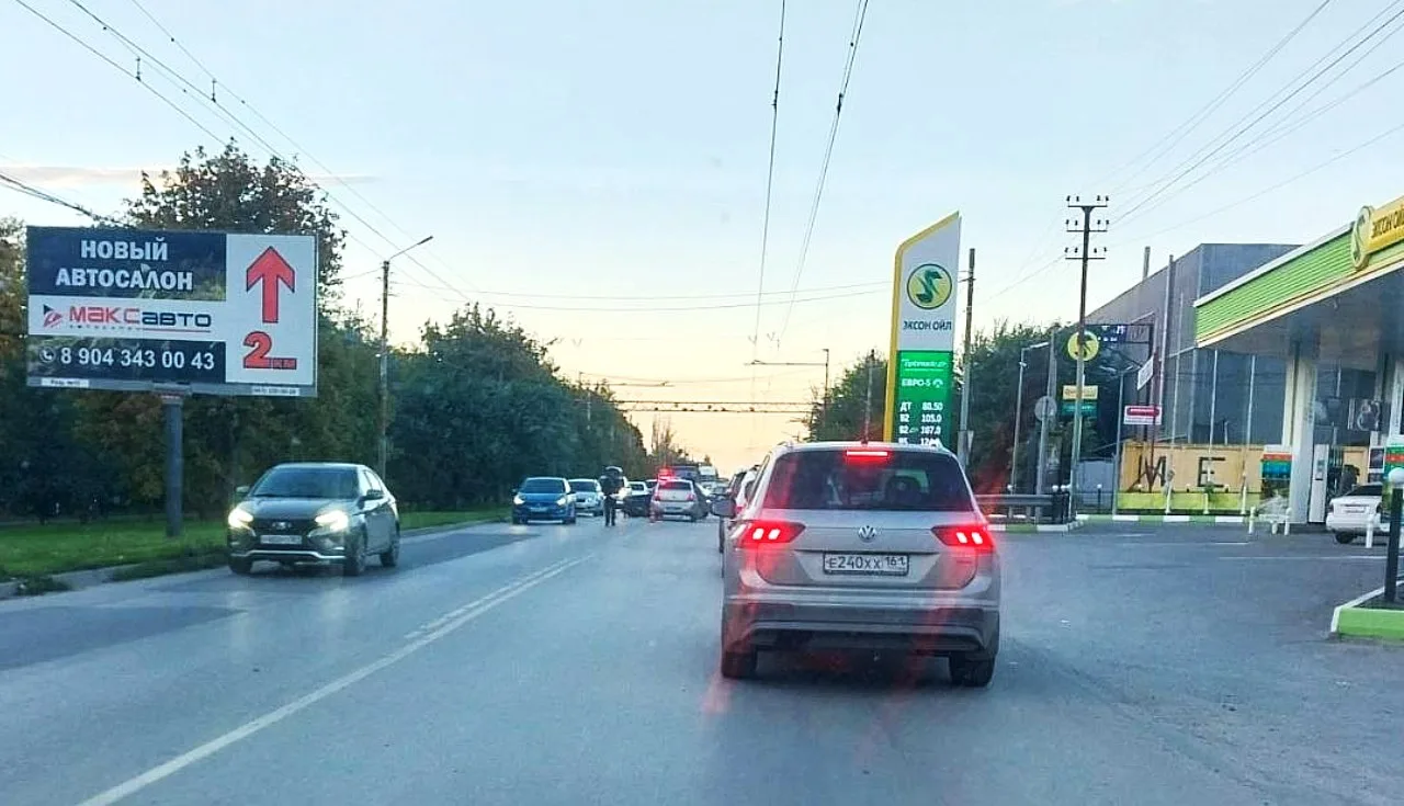 🚨 🚔 ‼ ДТП сегодня днём на Николаевском шоссе с участием мотоциклиста напротив АЗС Экс...