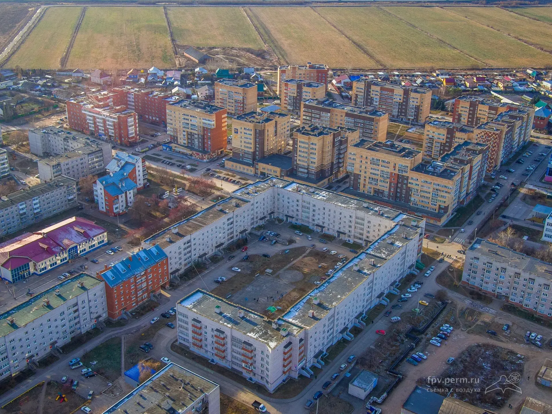 Кондратово, 2018 год.

🏙️🌾 Деревня, которая смогла: как Кондратово стало «городом в городе»

Форма