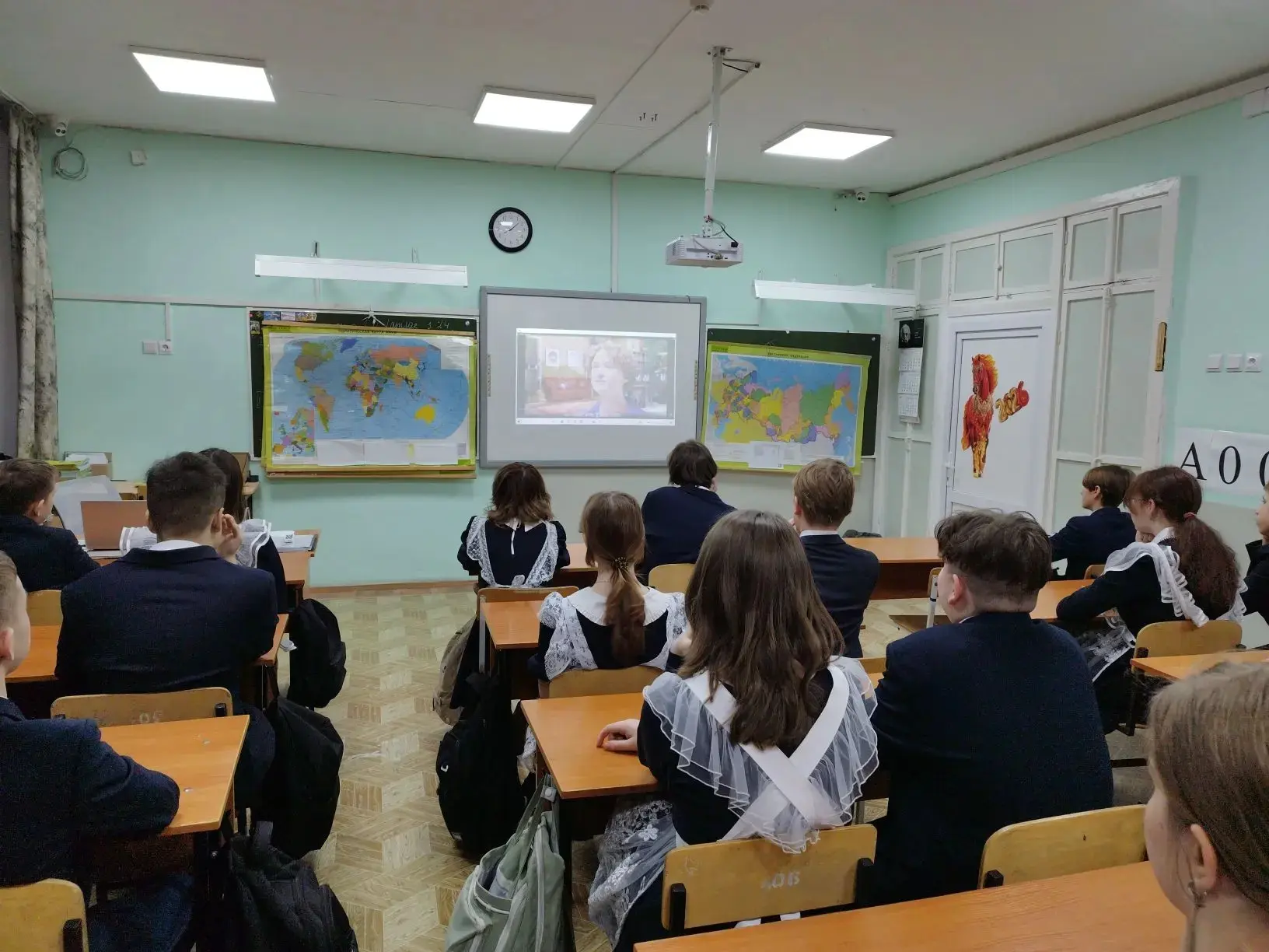 🔷 Общешкольная линейка в Школе № 41 🔷   12 января в Школе № 41 прошла традиционная общешкольная лине