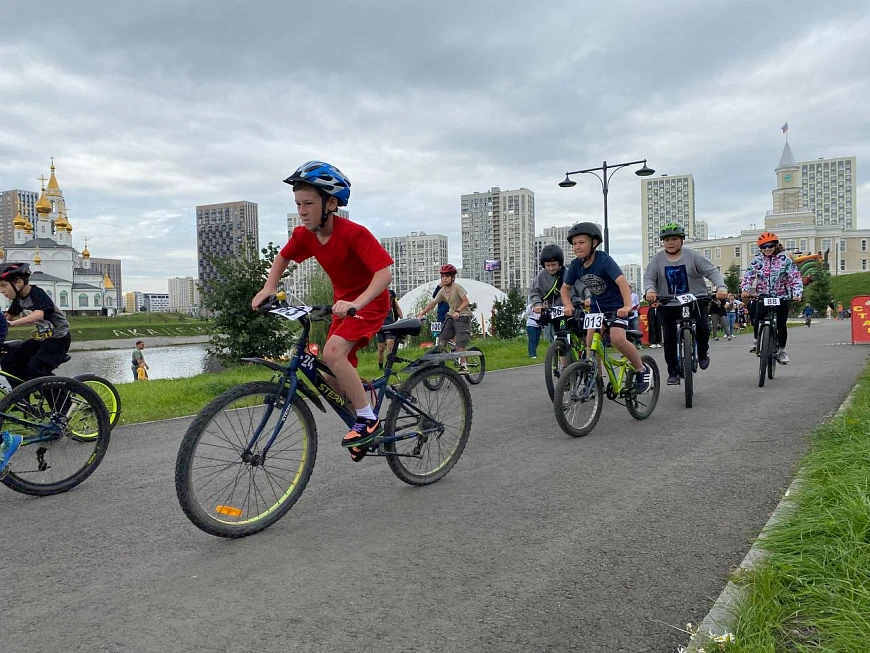 🚴‍♂️ Третий этап летней спартакиады: велогонка в Преображенском парке!