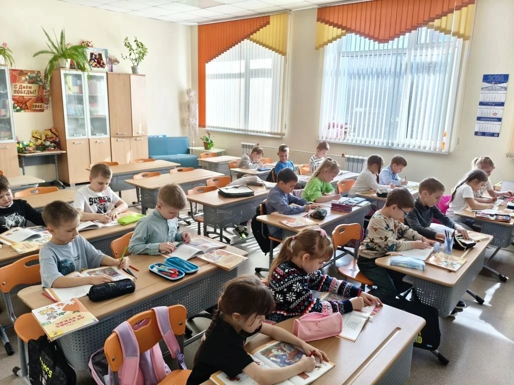 🚦Сегодня для воспитанников группы Школы раннего развития "Малышок" прошло познавательное занятие "Ск