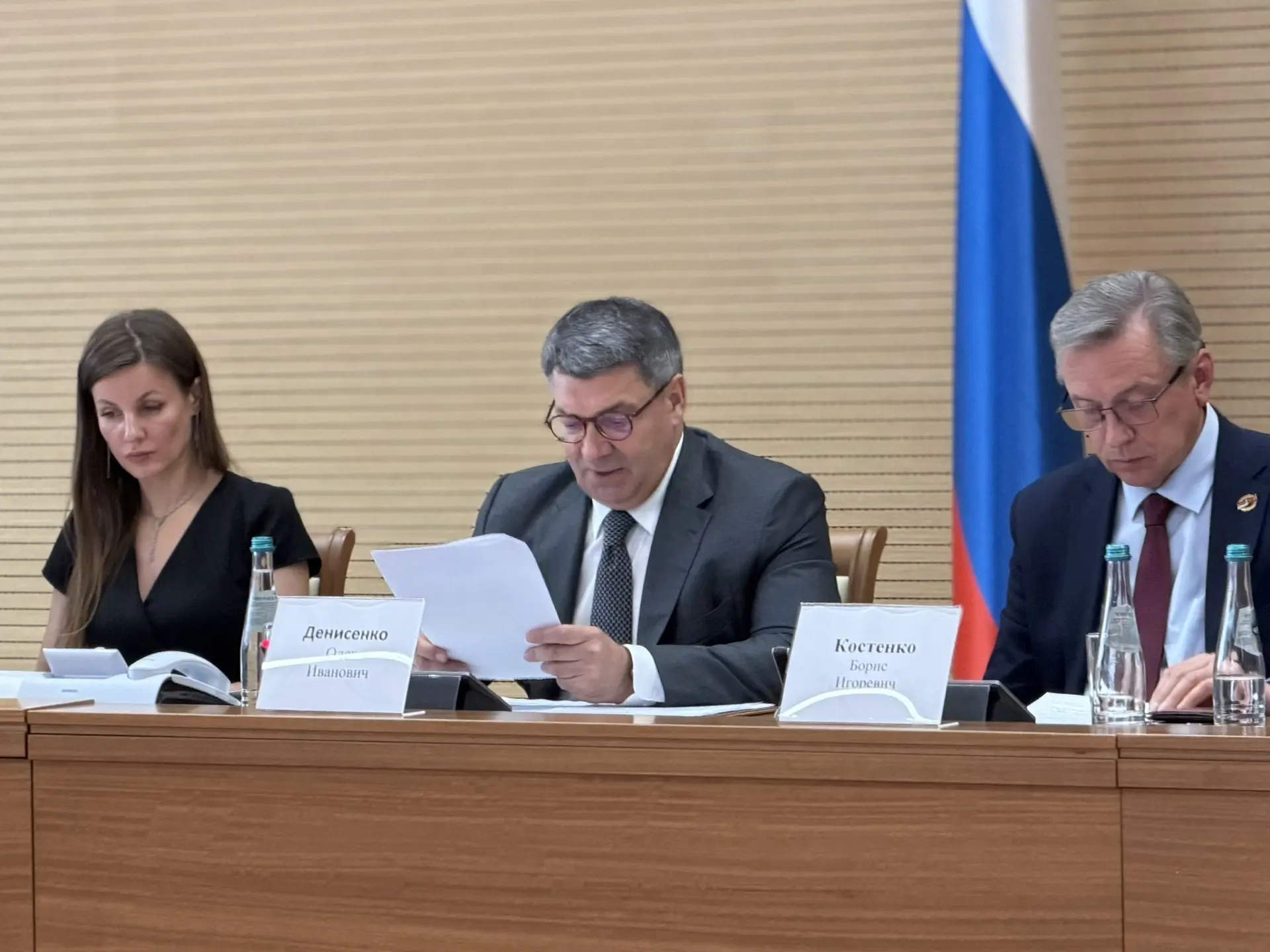 Под председательством заместителя полномочного представителя Президента РФ в СФО Олега ...