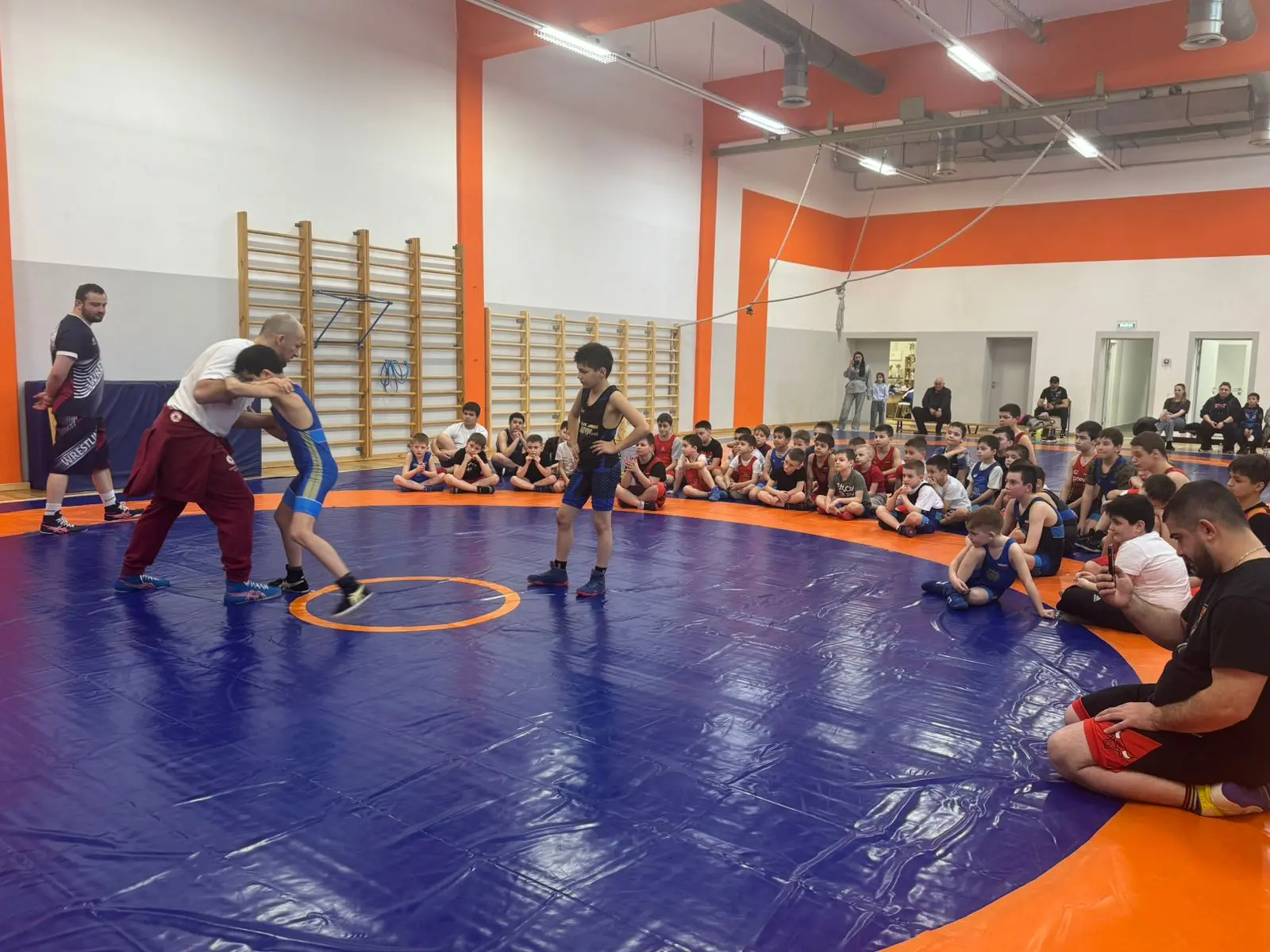 🤼 Настоящий праздник спорта состоялся в секции греко-римской борьбы! Олимпийский чемпион Алан Хугаев