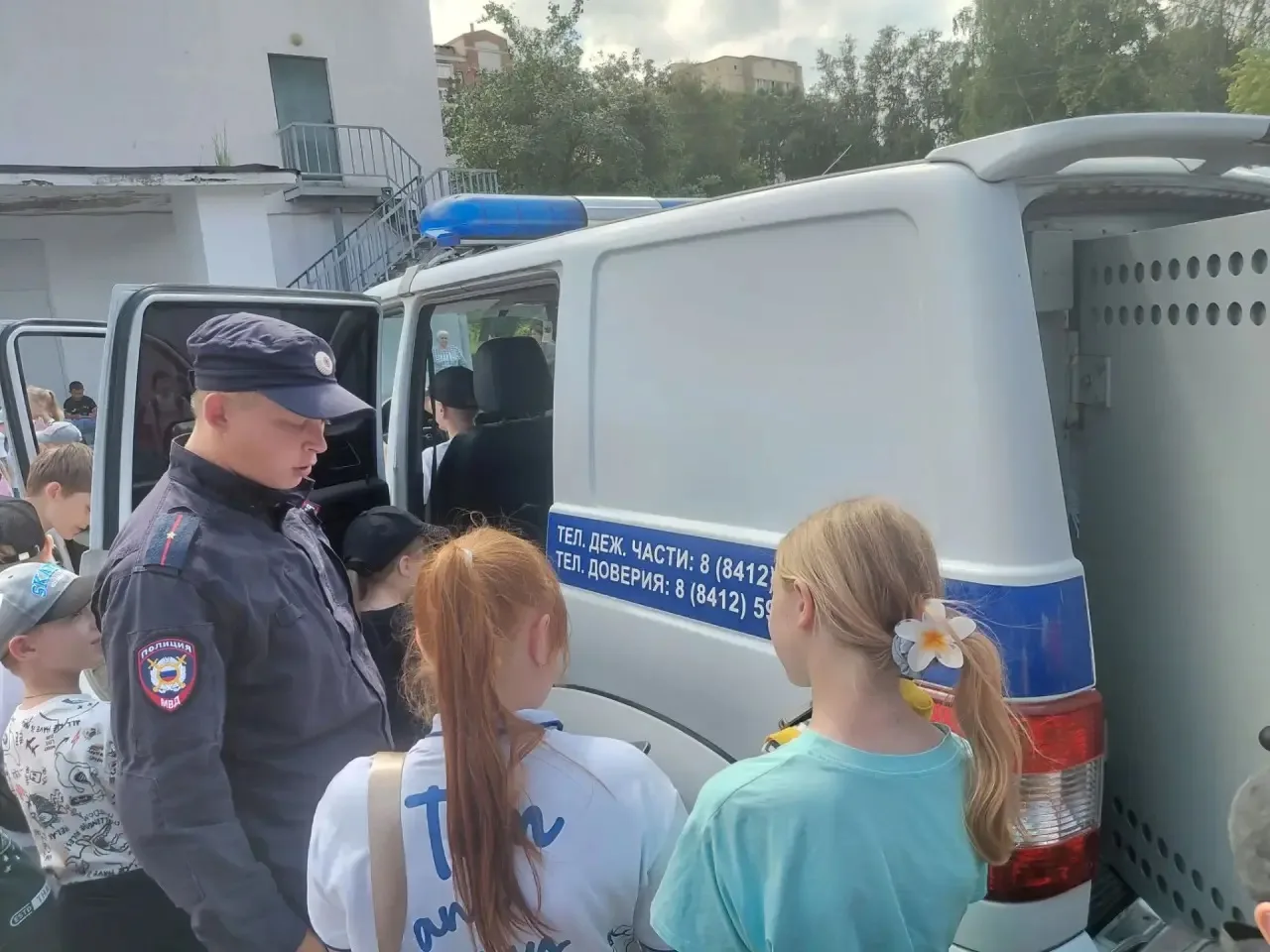 В «Непоседах» вспомнили главные правила дороги!

В пришкольном лагере прошёл Единый день безопасност