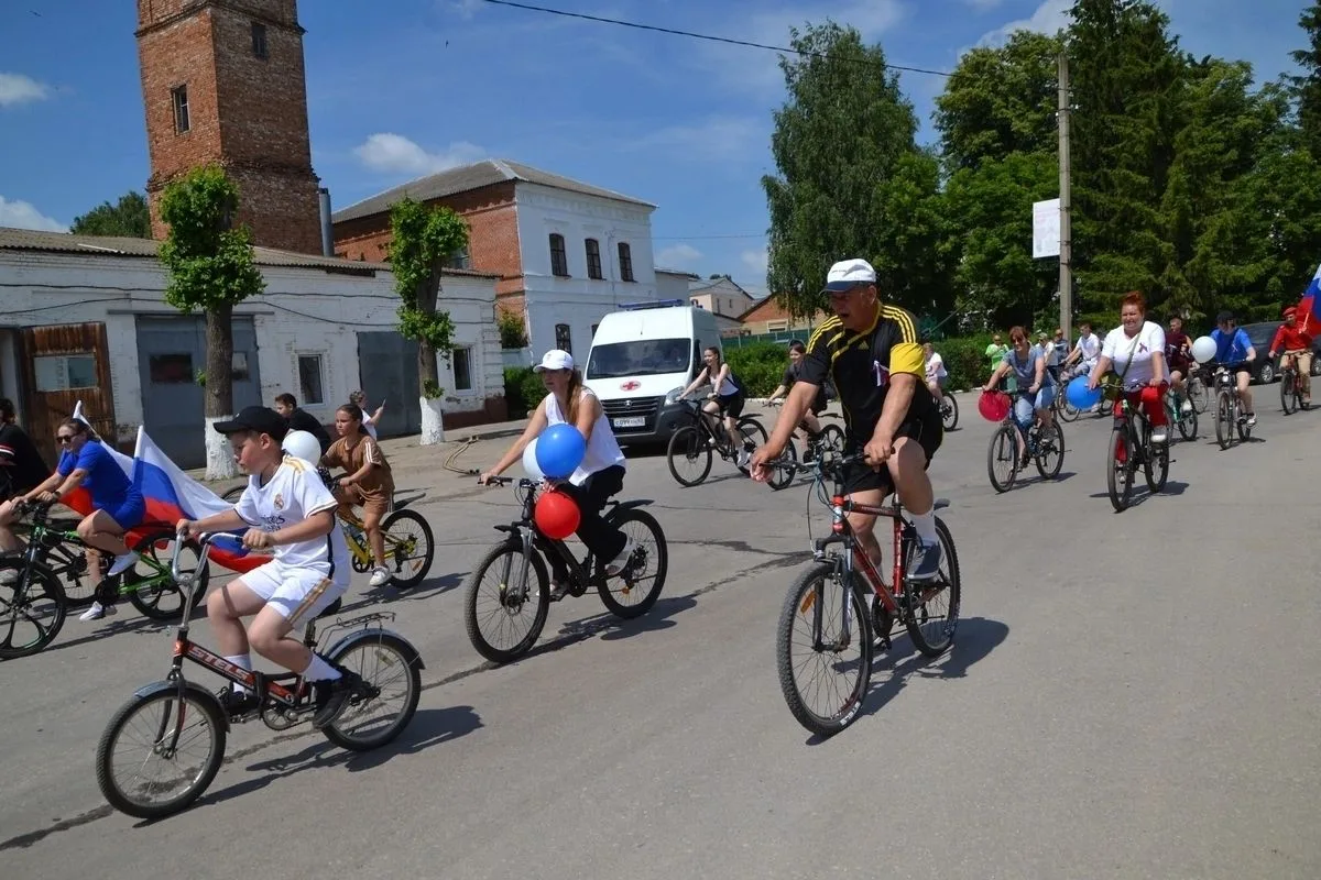 Велопробег «Вперед, Россия»   https://vk.com/wall-98706163_5967   https://ok.ru/saraikolledg/topic/1