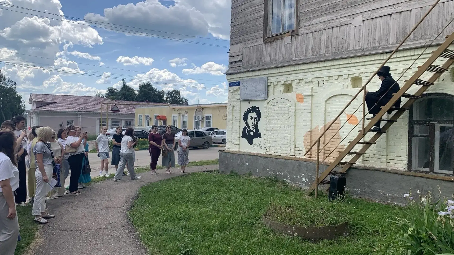 📣Педагоги детских садов погрузились в историю Сергача: экскурсия «Пушкин в Сергаче».

📎Педагоги до