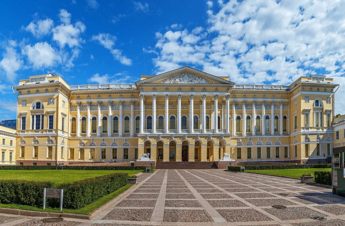 Миха́йловский дворец — дворец великого князя