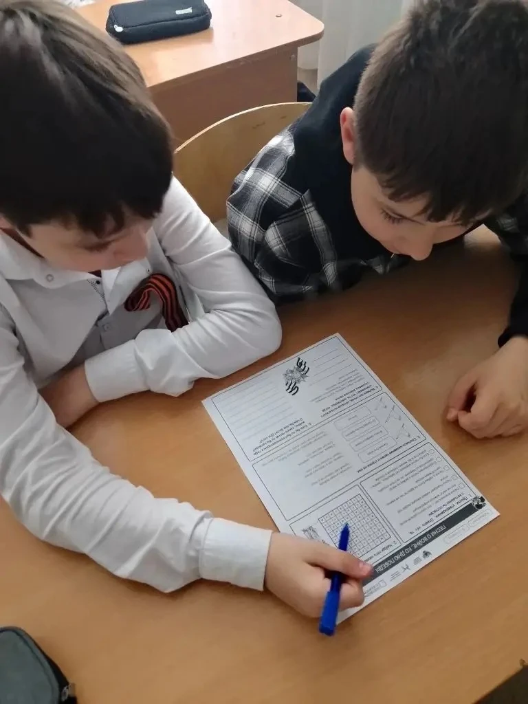 🎵 «Разговоры о важном»: Песни, которые помнит сердце  На этой неделе в нашей школе занятие цикла «Ра