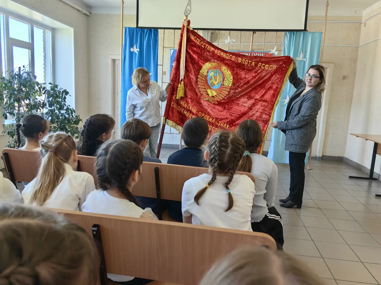 Краеведческий музей Самусьского ДК совместно с  лицеем имени академика В.В.Пекарского п...