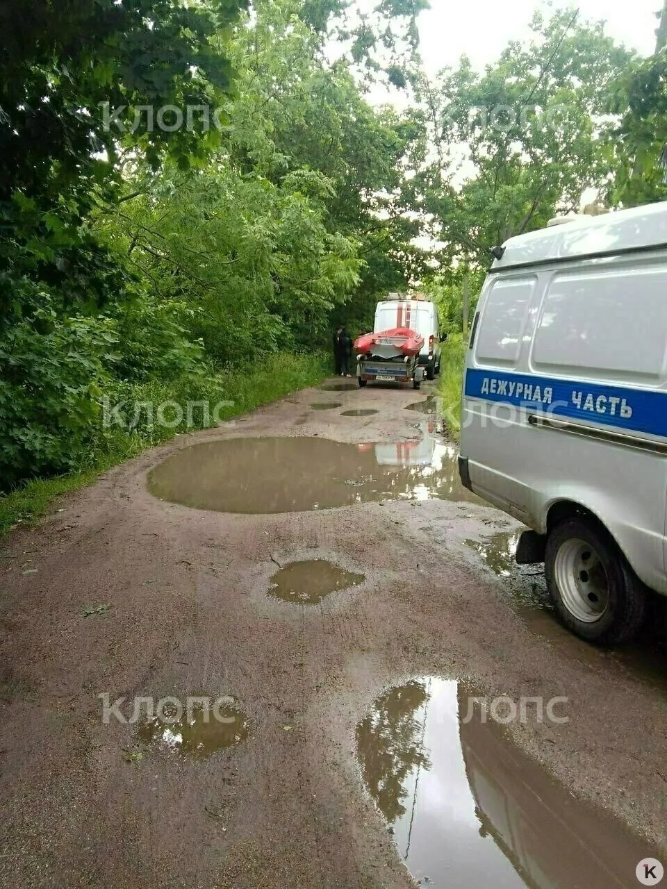 На окраине Калининграда в водоёме обнаружили тело мужчины.