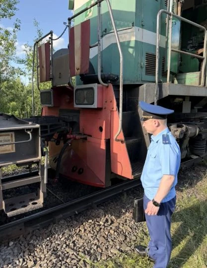 9 июня в Сыктывкаре на железнодорожных путях необщего пользования произошло столкновени...