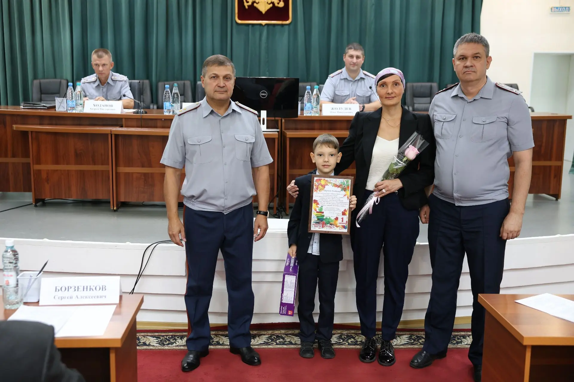 Начальник ГУФСИН Кузбасса генерал-лейтенант внутренней службы Константин Березнев поздр...